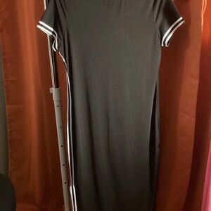 SHEIN Black Sheath Midi Dress with Cuffed Short Sleeves and side splits